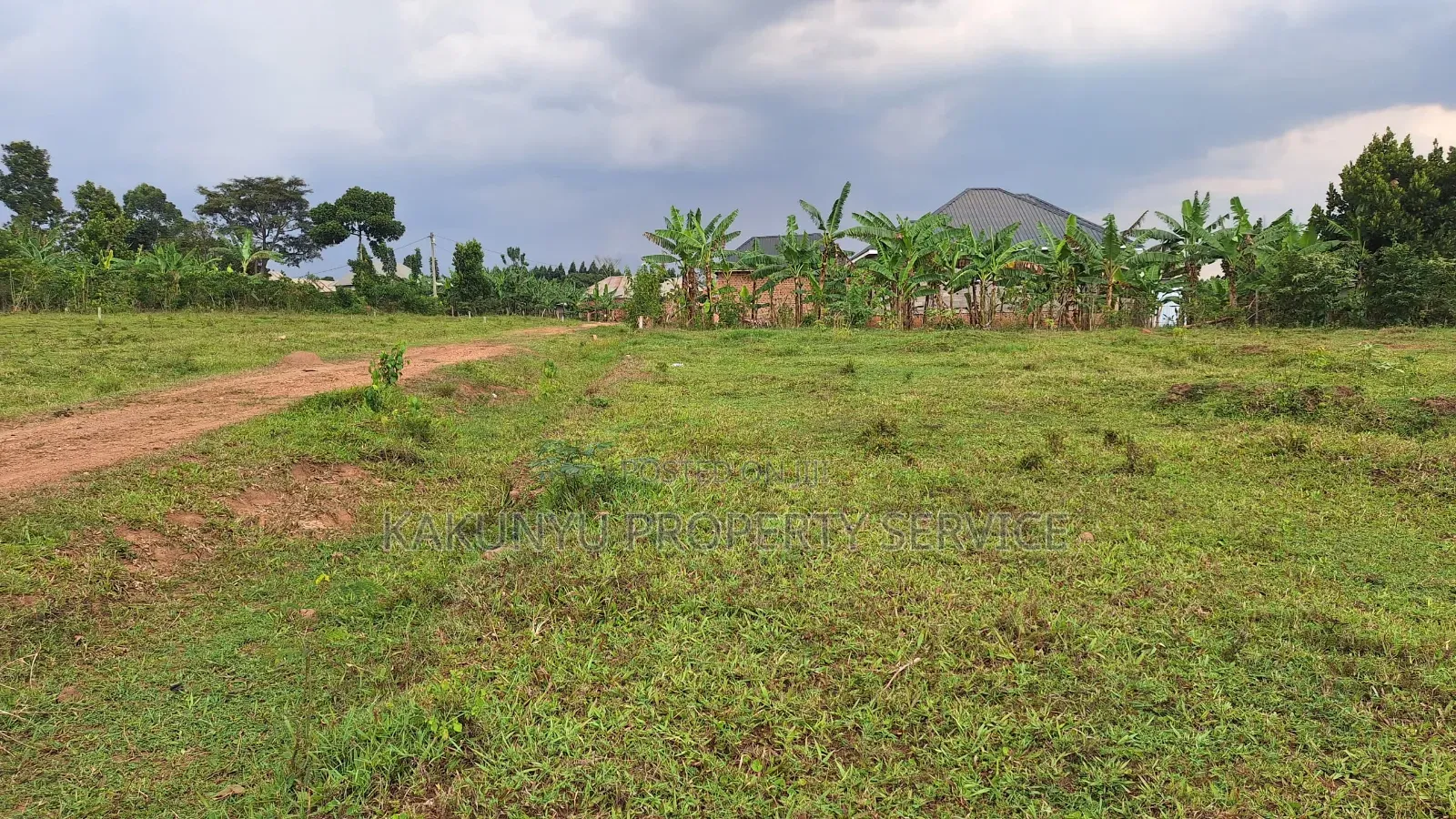 Bombo Town Estate in Wakiso / Wakiso