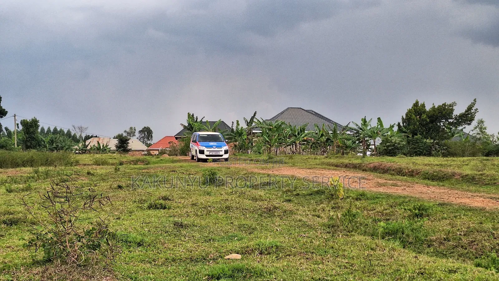 Bombo Town Estate in Wakiso / Wakiso