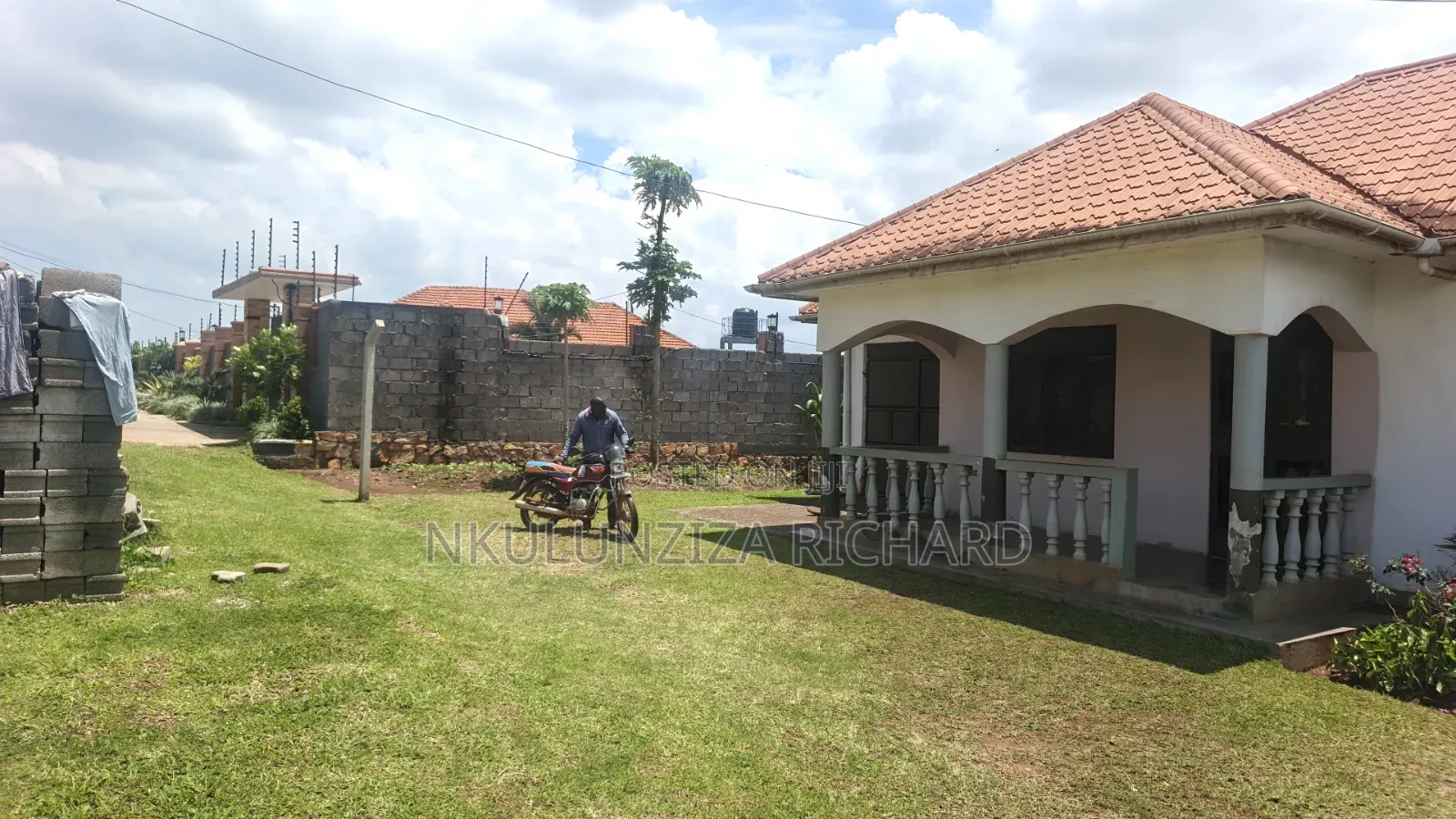 3bdrm Bungalow in Nabusugwe, Kira for sale in Kira