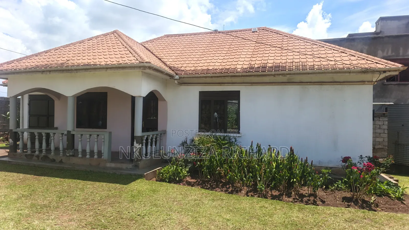 3bdrm Bungalow in Nabusugwe, Kira for sale in Kira