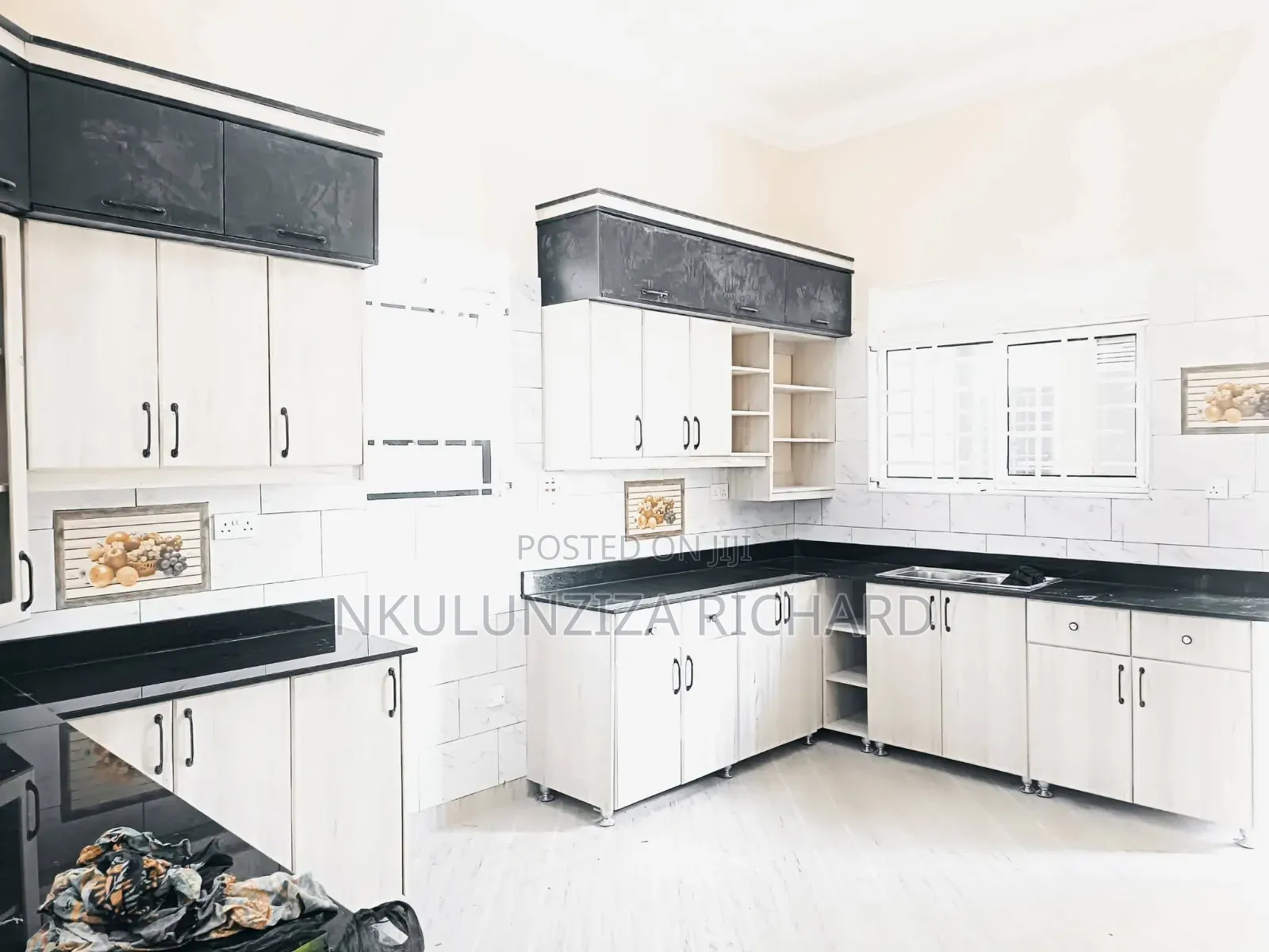 4bdrm Bungalow in Kira Nsasa for sale in Kira
