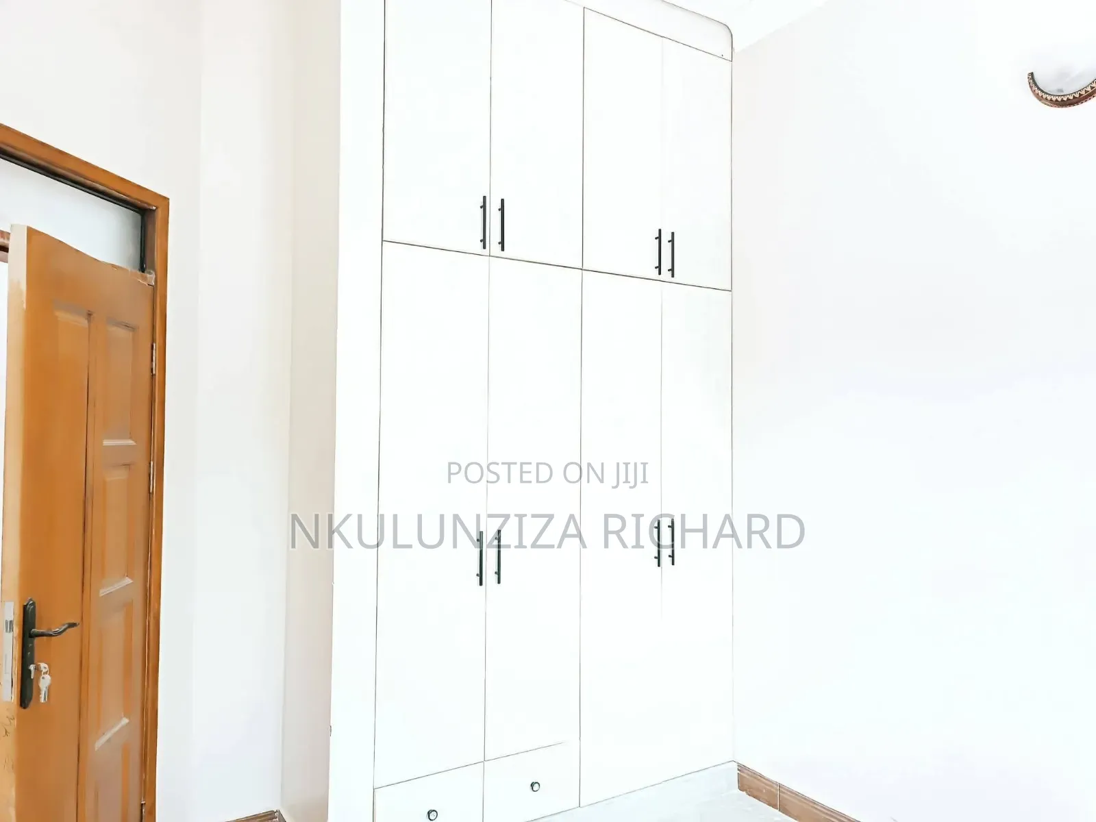 4bdrm Bungalow in Kira Nsasa for sale in Kira