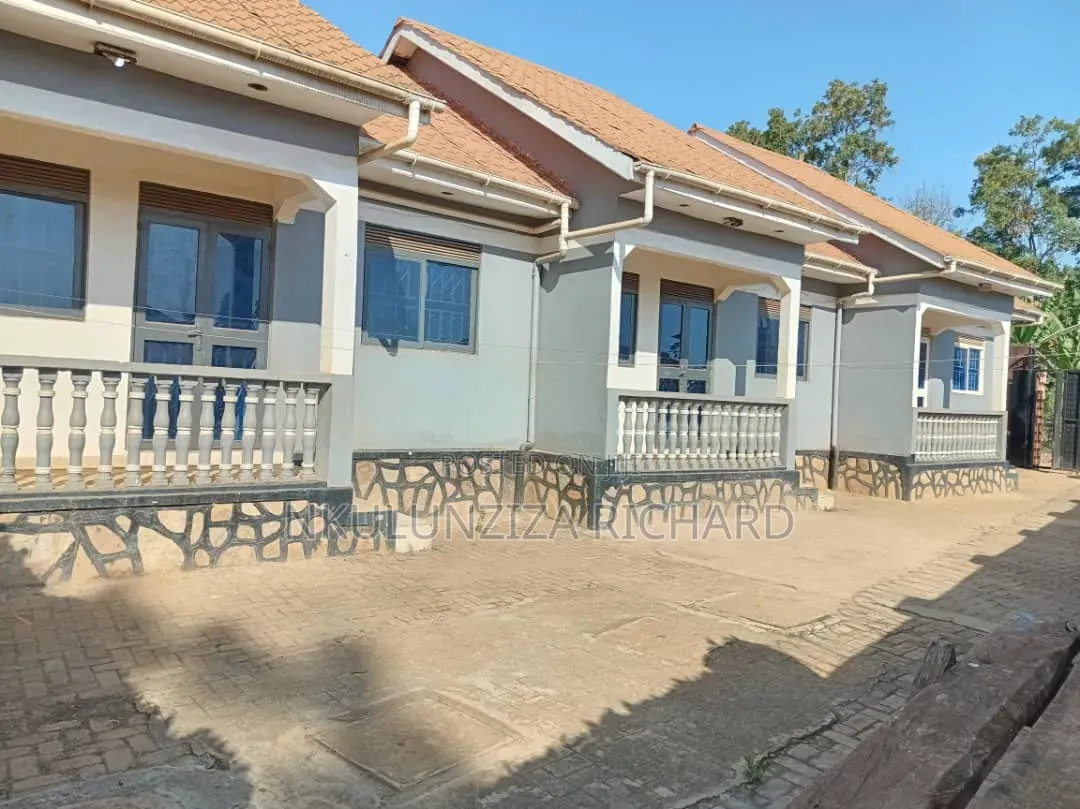 2bdrm Bungalow in Seeta Bajjo, Goma for sale in Goma