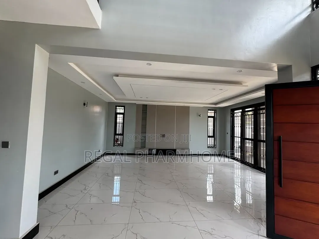 5bdrm Duplex in Munyonyo Kigo, Central Division for rent in Central Division