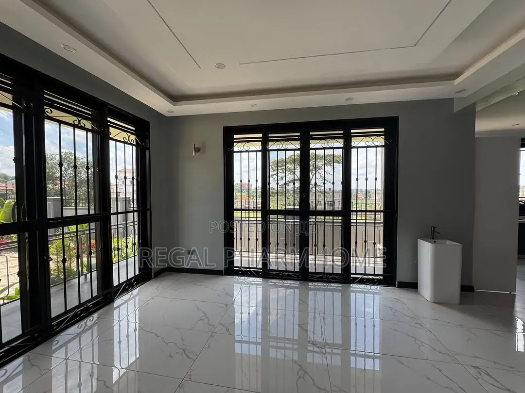 5bdrm Duplex in Munyonyo Kigo, Central Division for rent in Central Division