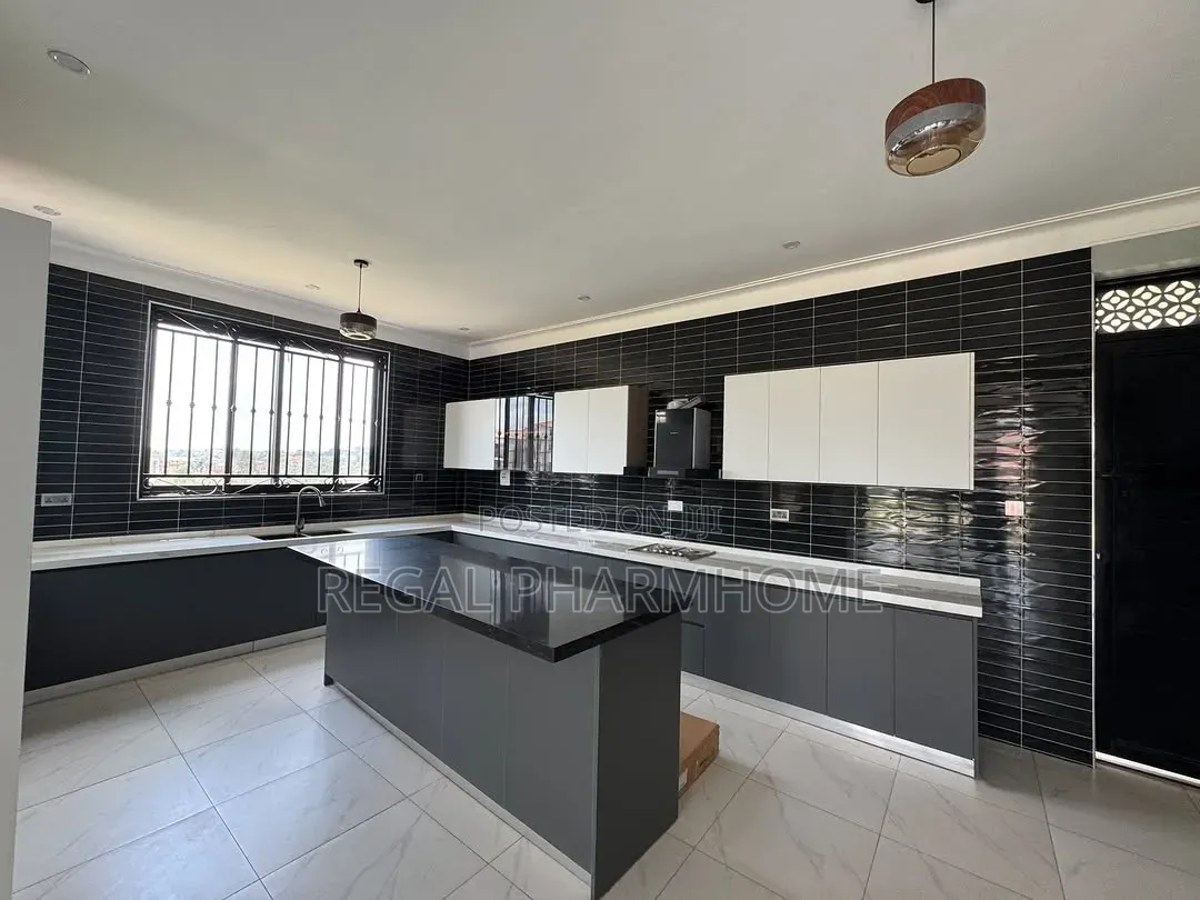 5bdrm Duplex in Munyonyo Kigo, Central Division for rent in Central Division