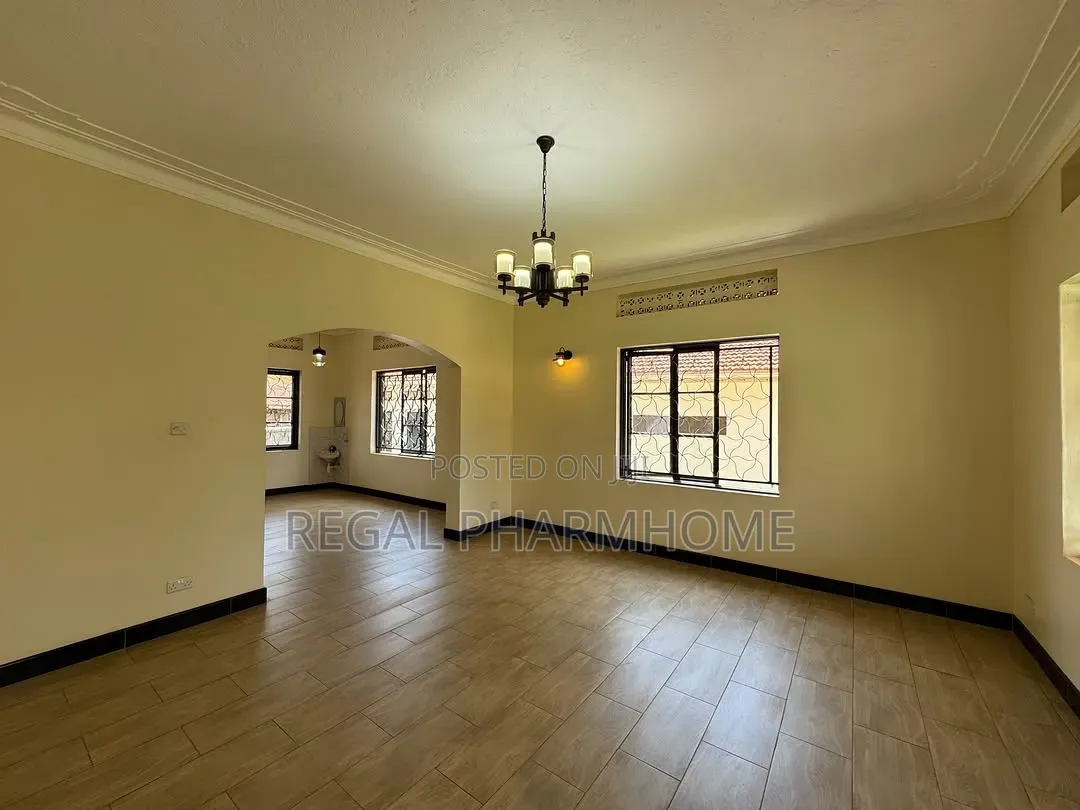 4bdrm Bungalow in Munyonyo Kigo, Central Division for rent in Central Division