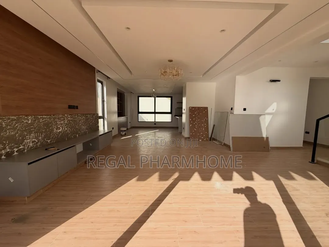 4bdrm Duplex in Kyanja, Central Division for sale in Central Division