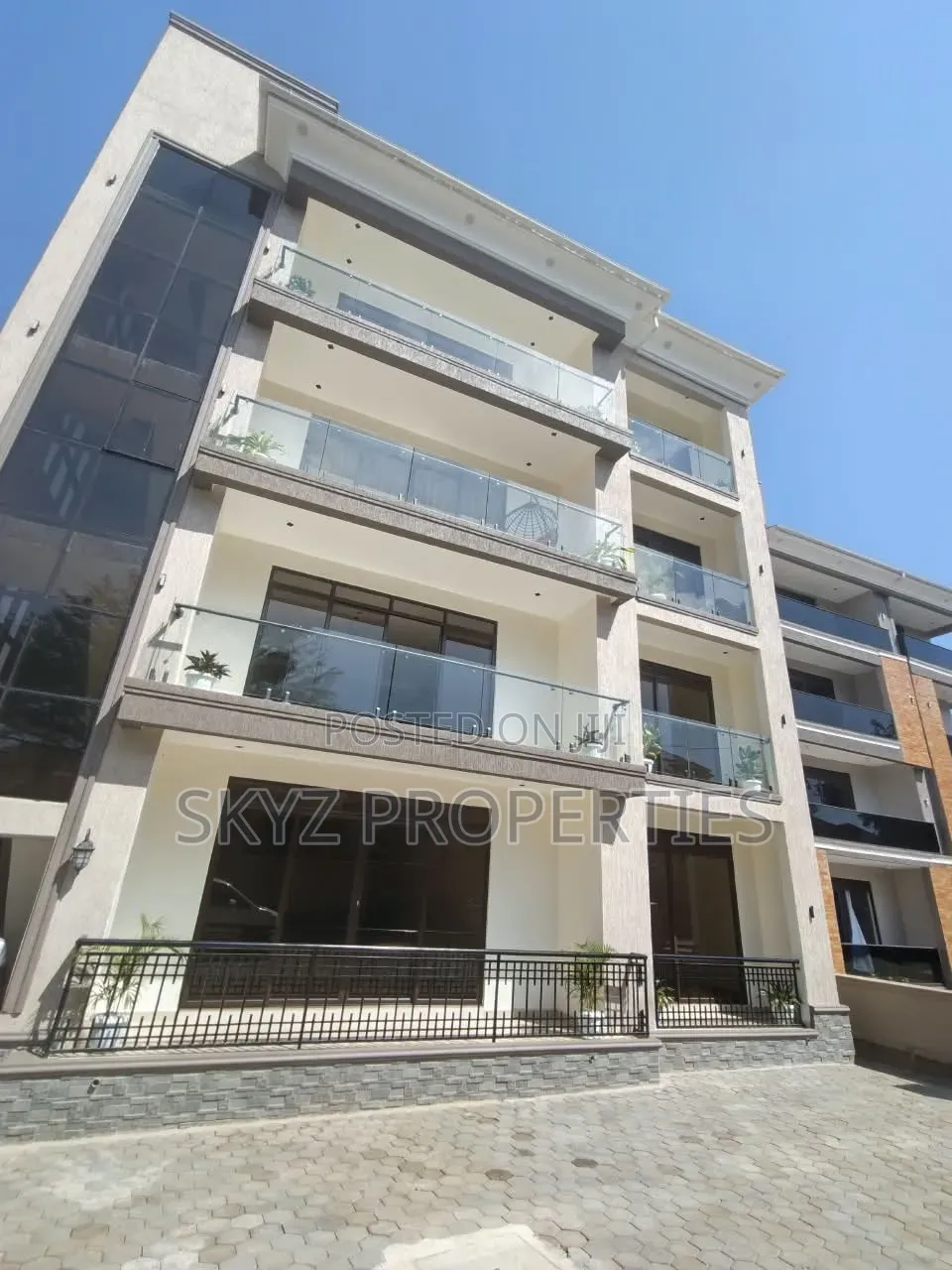 3bdrm Apartment in Bugolobi, Central Division for rent in Central Division