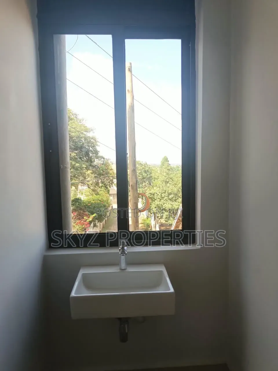 3bdrm Apartment in Bugolobi, Central Division for rent in Central Division