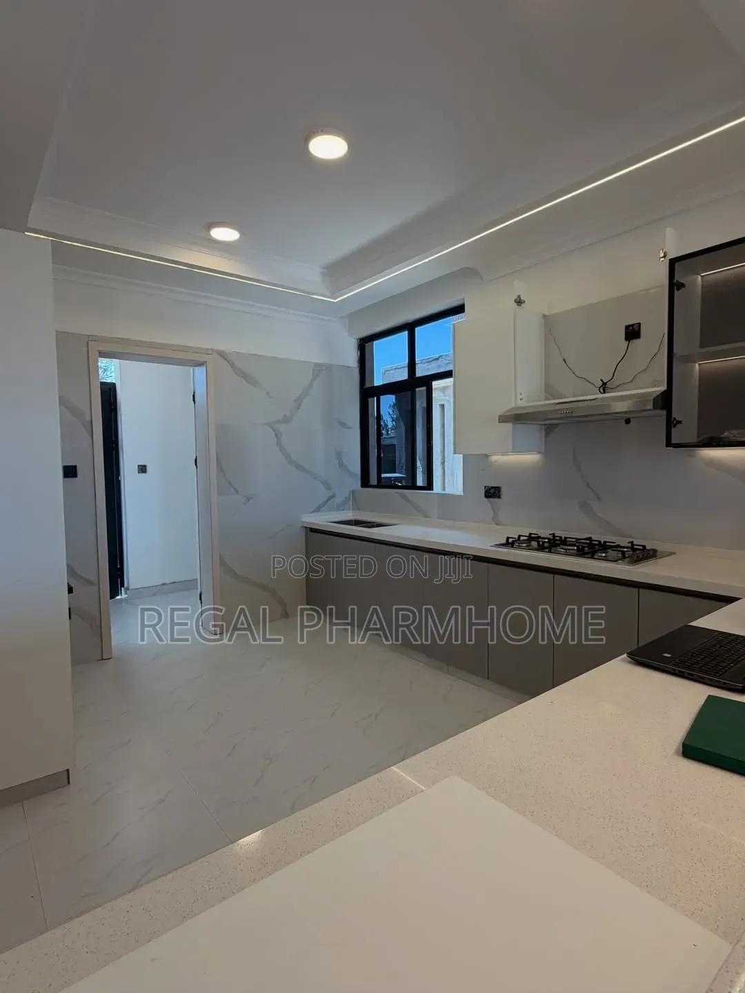4bdrm Duplex in Kungu, Central Division for sale in Central Division
