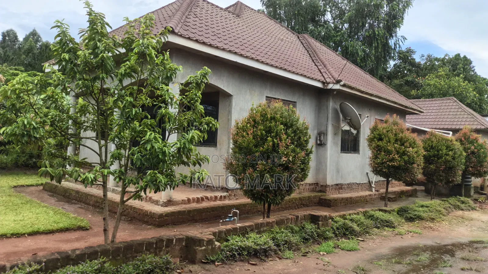 4bdrm Bungalow in Nama, Mukono TC for sale in Mukono TC