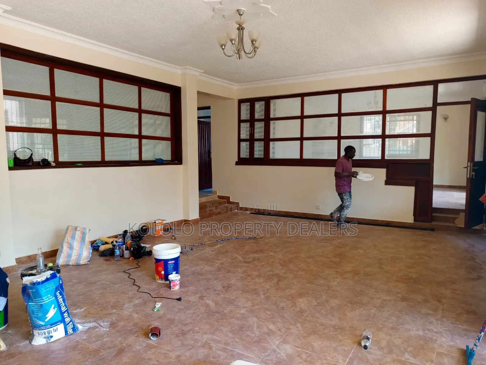 9bdrm Mansion in Bugolobi, Central Division for sale in Central Division