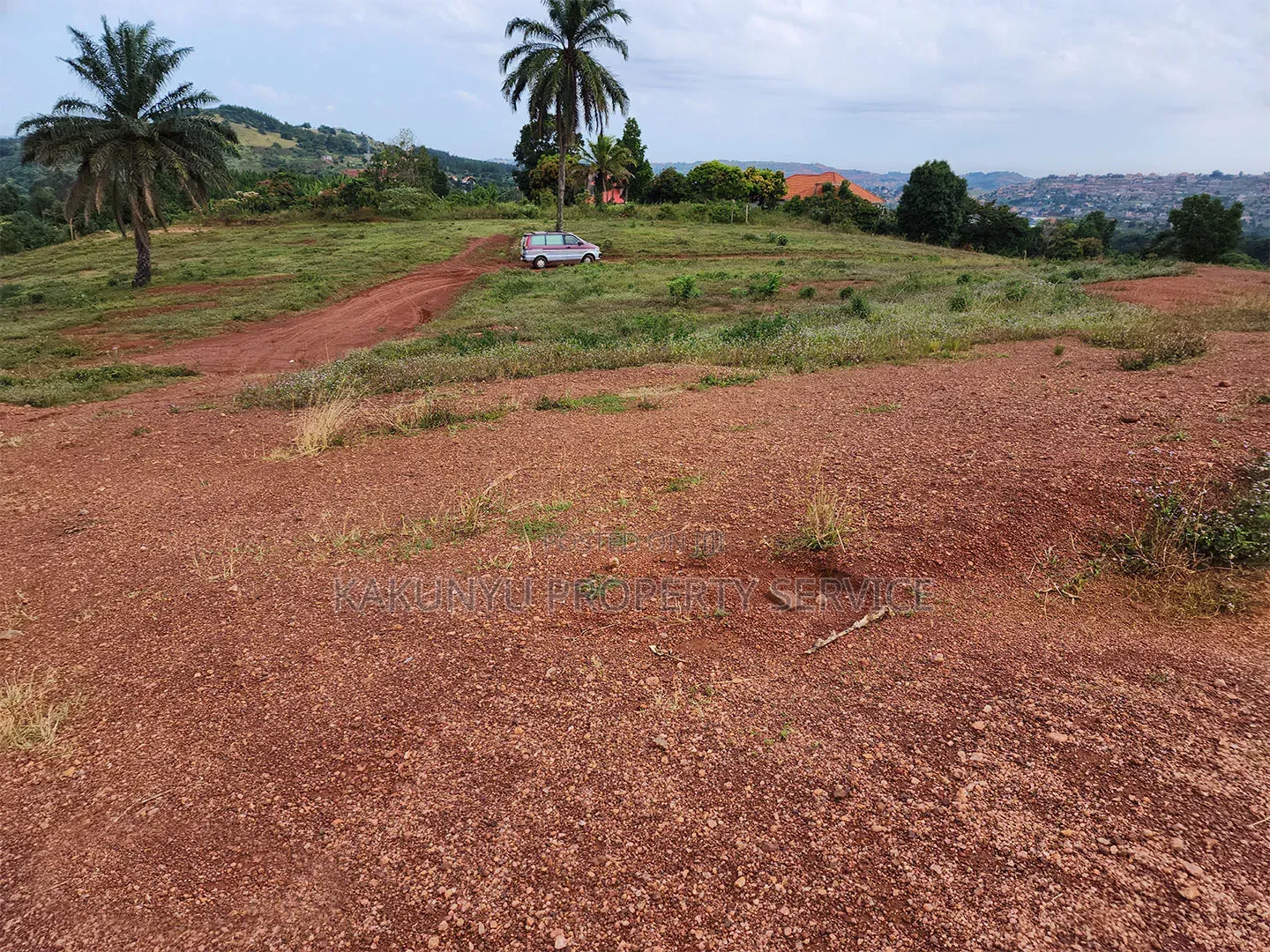 Entebbe- Ssisa (Lutaba) in Wakiso / Wakiso