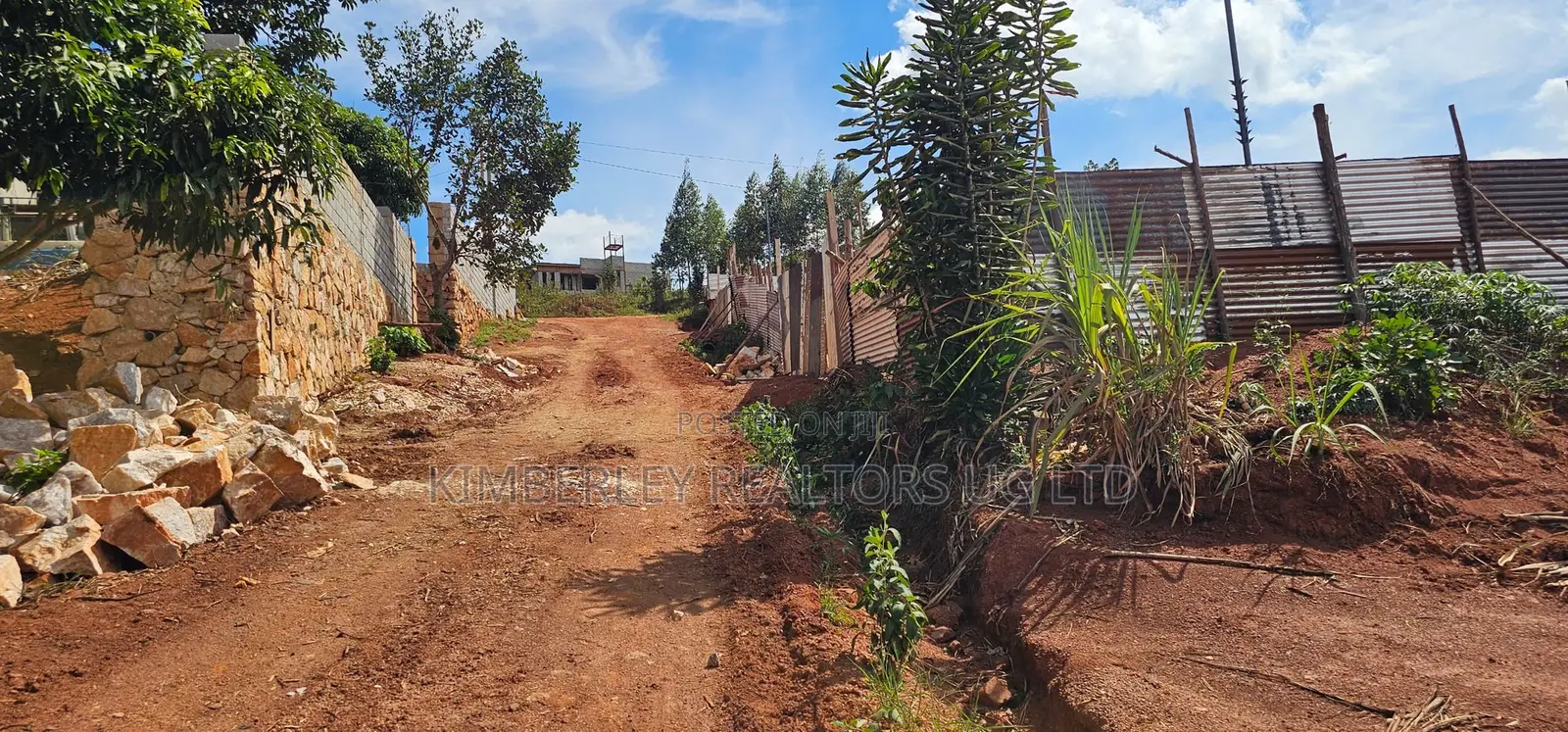 Quick Sale!! Land for Sale – Kitende Kaga, Entebbe Road in Division A