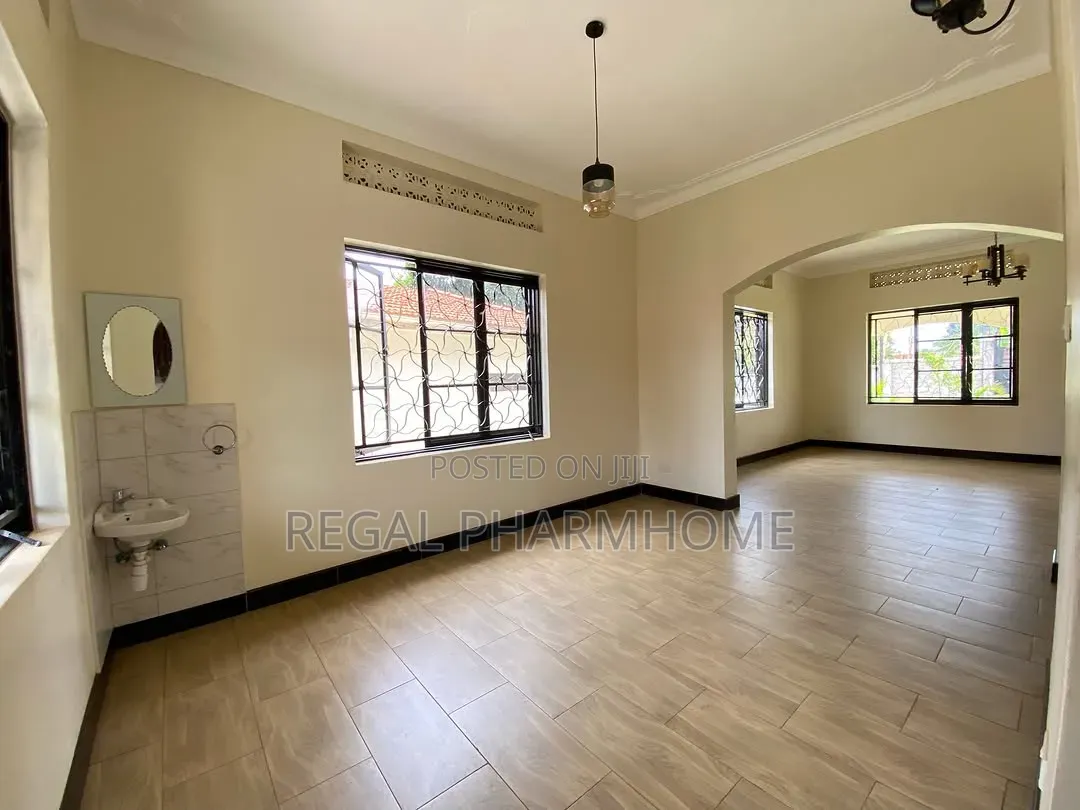 4bdrm Bungalow in Kitende, Central Division for sale in Central Division