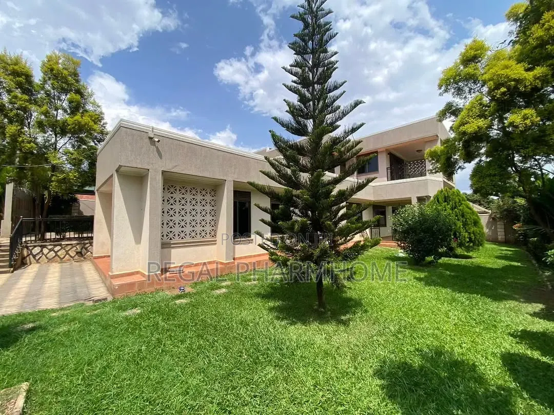 4bdrm Duplex in Kitende, Central Division for sale in Central Division