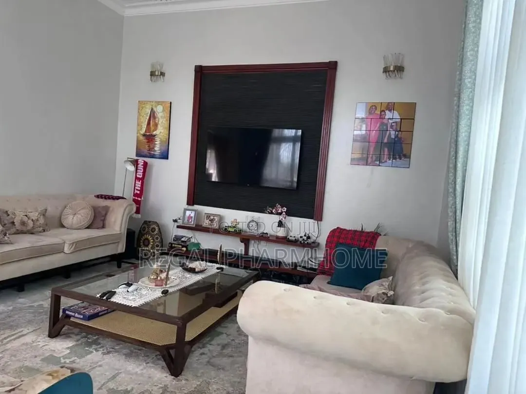 4bdrm Duplex in Kitende, Central Division for sale in Central Division