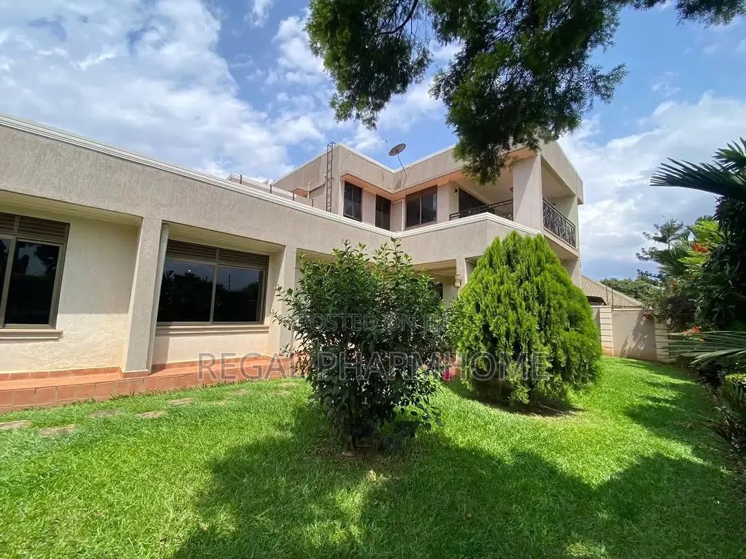 4bdrm Duplex in Kitende, Central Division for sale in Central Division