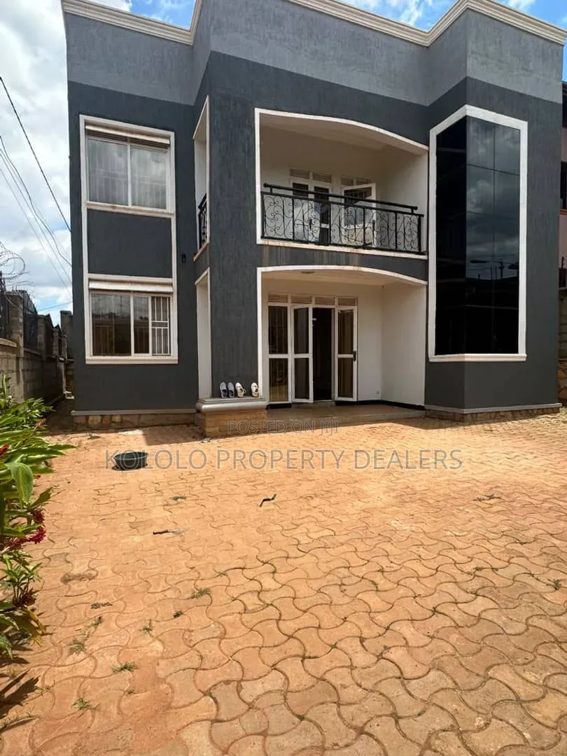 4bdrm Bungalow in Seguku, Central Division for sale in Central Division