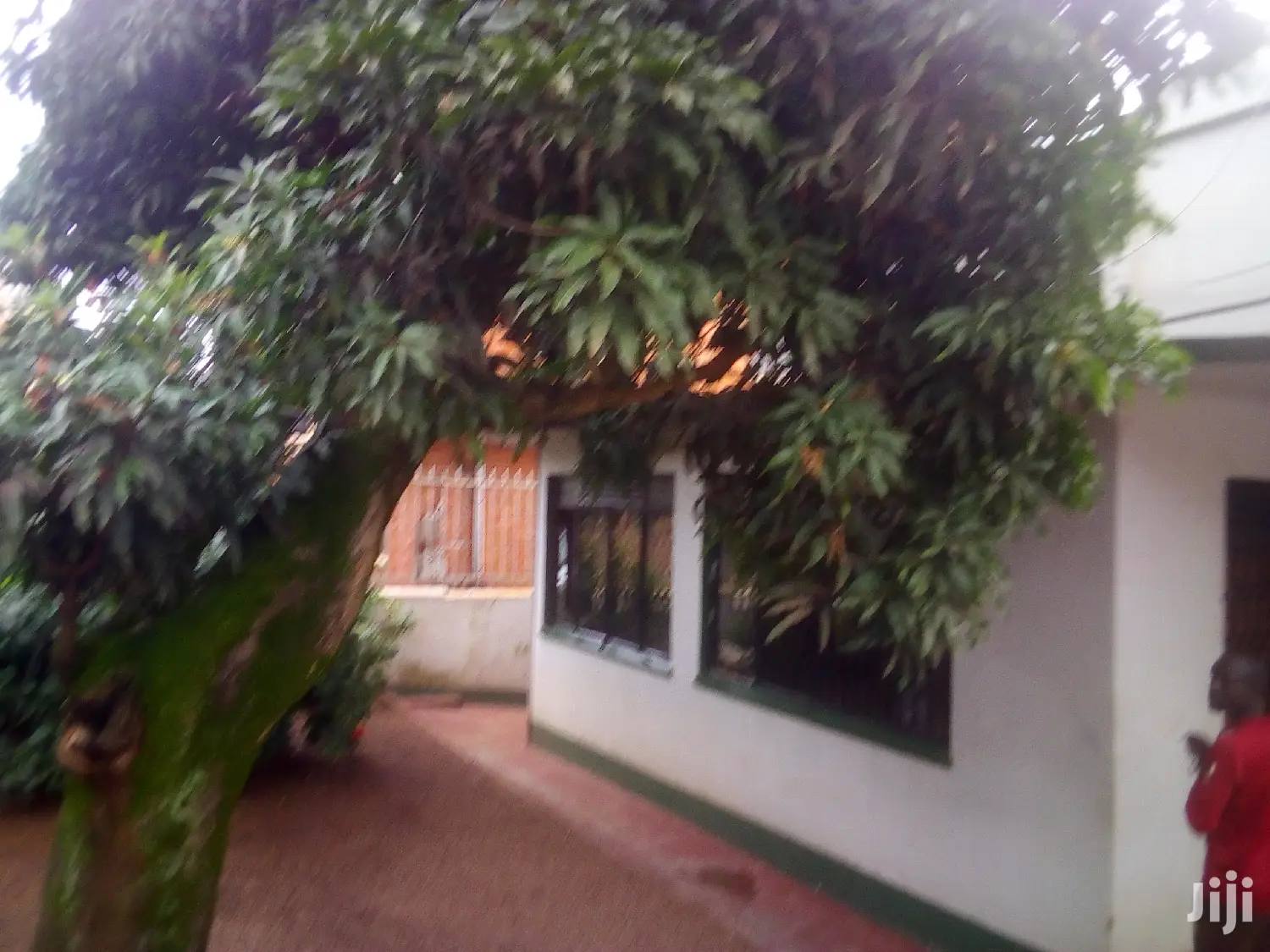 5 Bedroom House For Rent in Kampala
