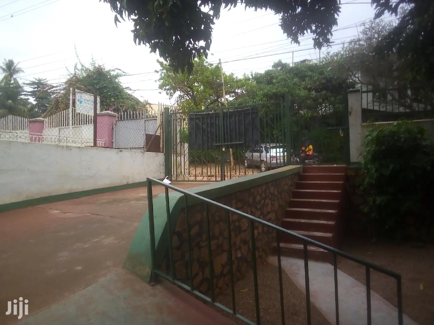 5 Bedroom House For Rent in Kampala