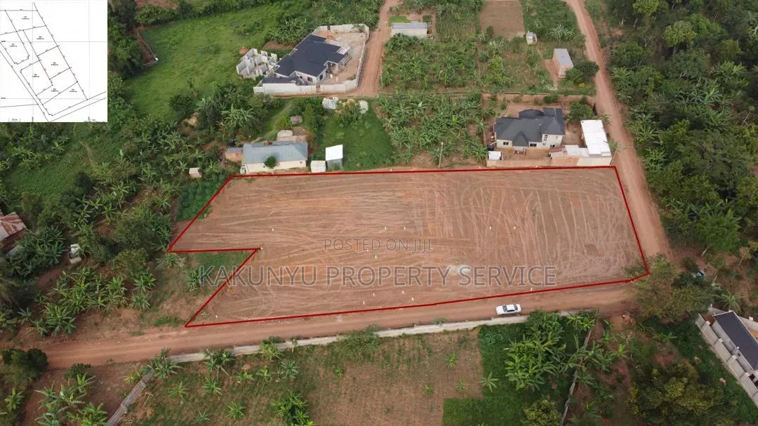 Wakiso Tarmac Estate in Wakiso / Wakiso