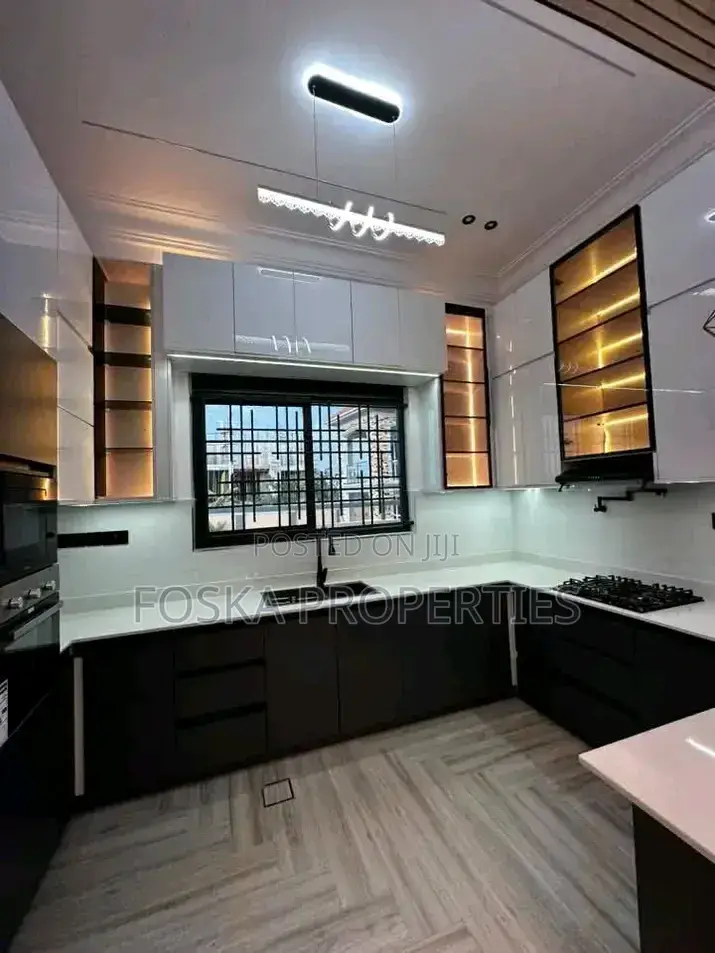 4bdrm Bungalow in Makindye, Central Division for rent in Central Division