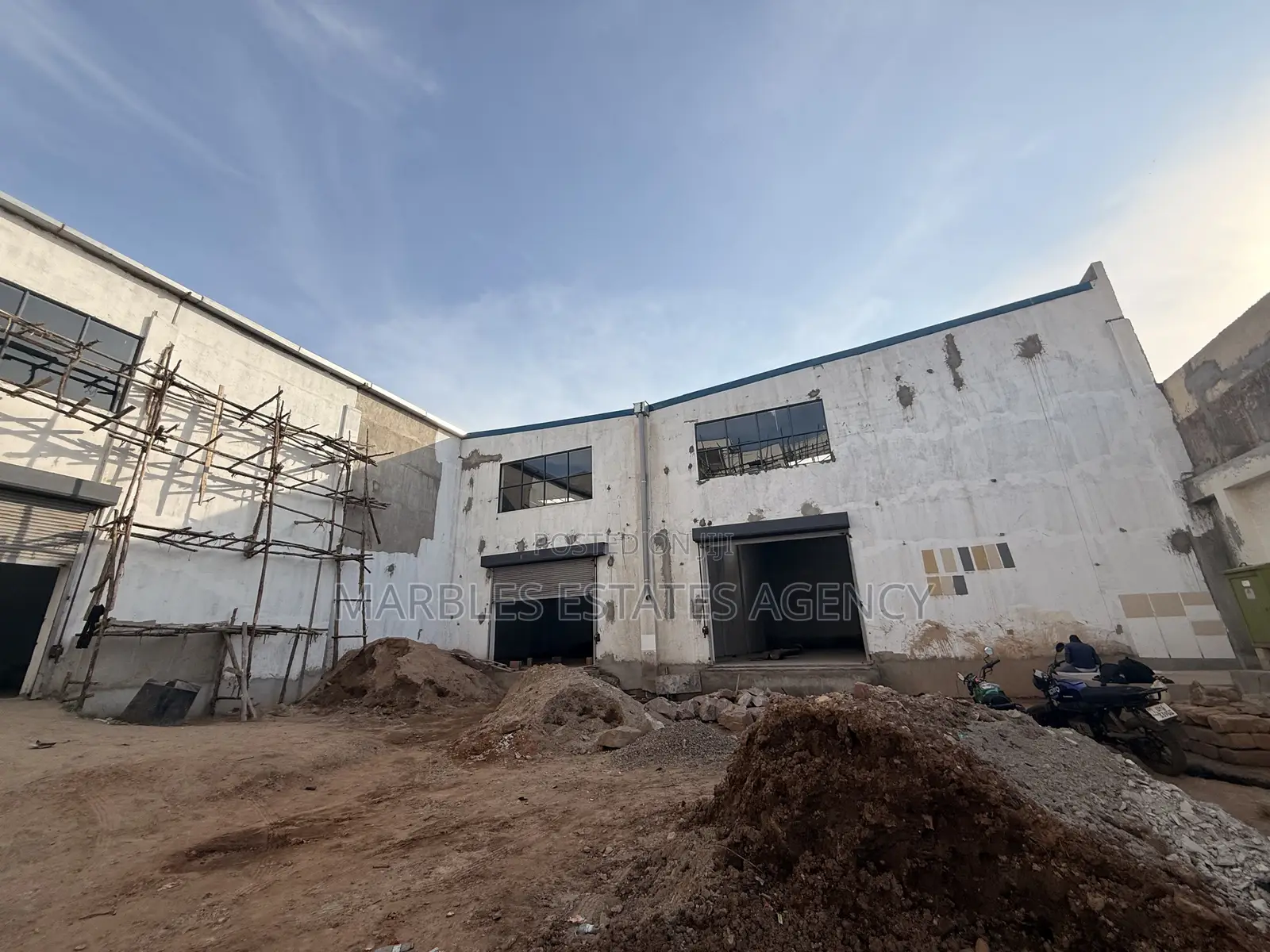 Warehouses and Show Room for Rent in Bugolobi, in Central Division