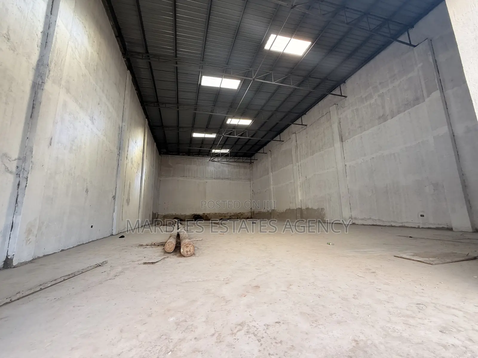 Warehouses and Show Room for Rent in Bugolobi, in Central Division