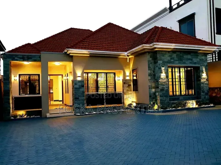 4bdrm Bungalow in Lukuli, Central Division for rent in Central Division
