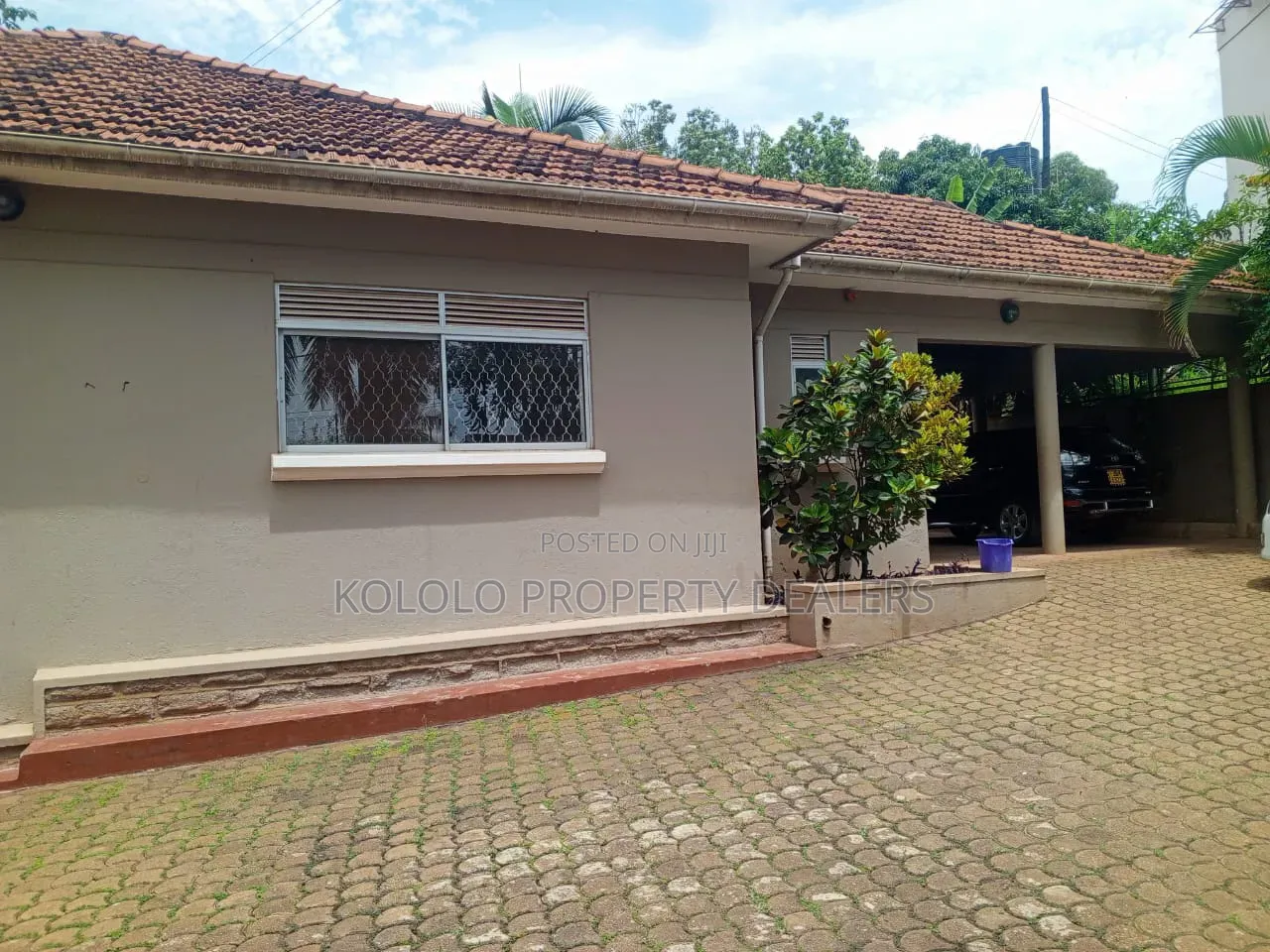 5bdrm Mansion in Naguru, Central Division for sale in Central Division