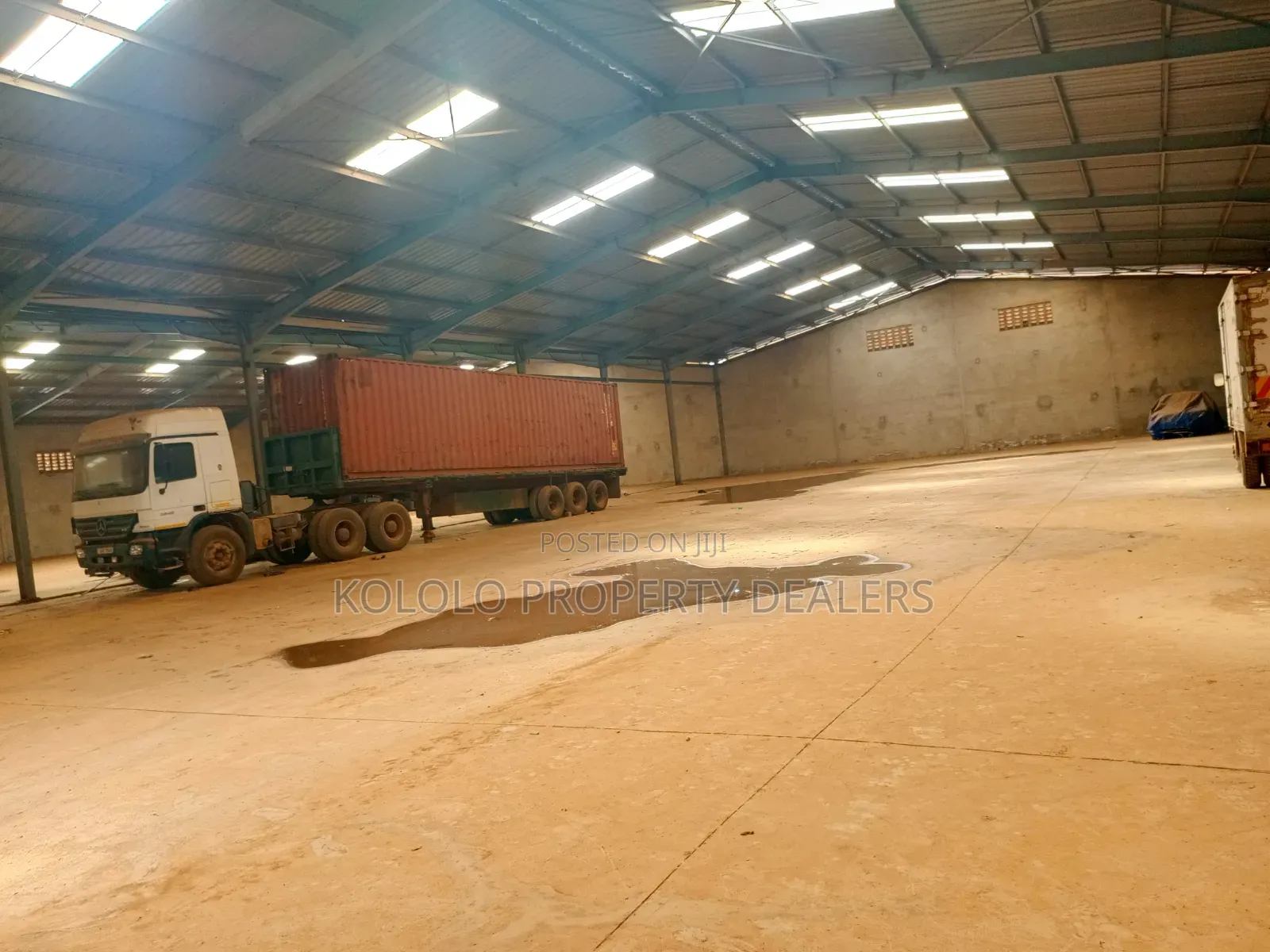 Warehouse for Rent in Namanve in Central Division
