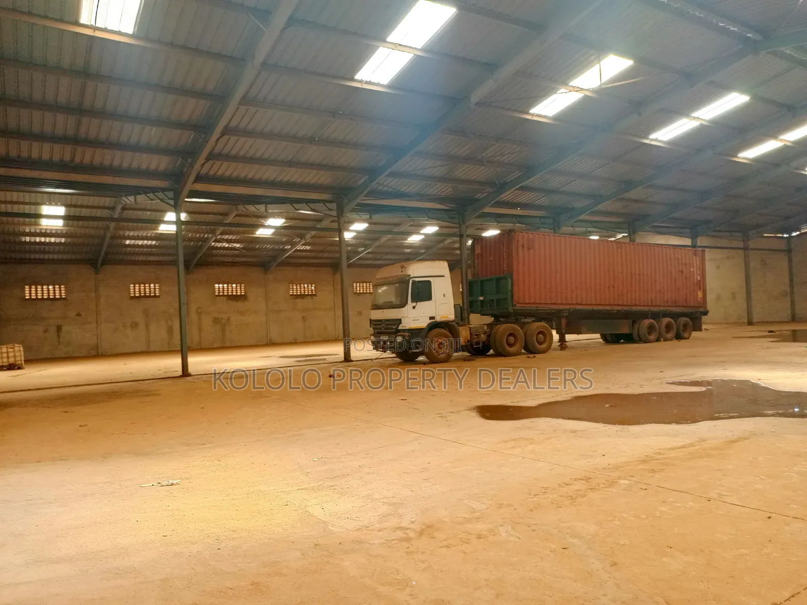 Warehouse for Rent in Namanve in Central Division