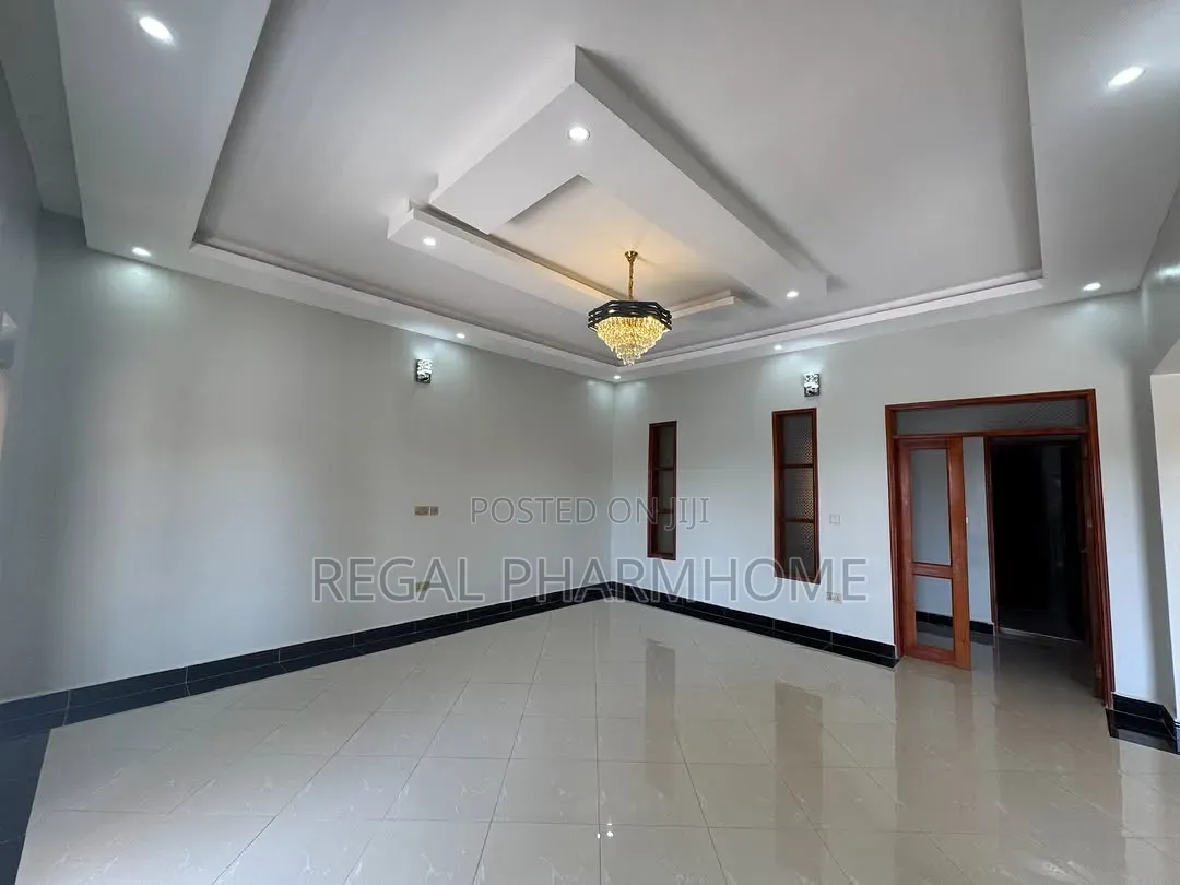 4bdrm Bungalow in Kira Sonde, Central Division for sale in Central Division