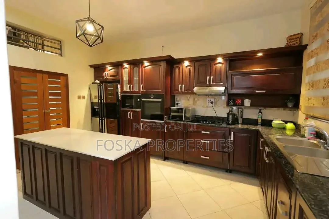 3bdrm Duplex in Kololo Estate, Central Division for rent in Central Division