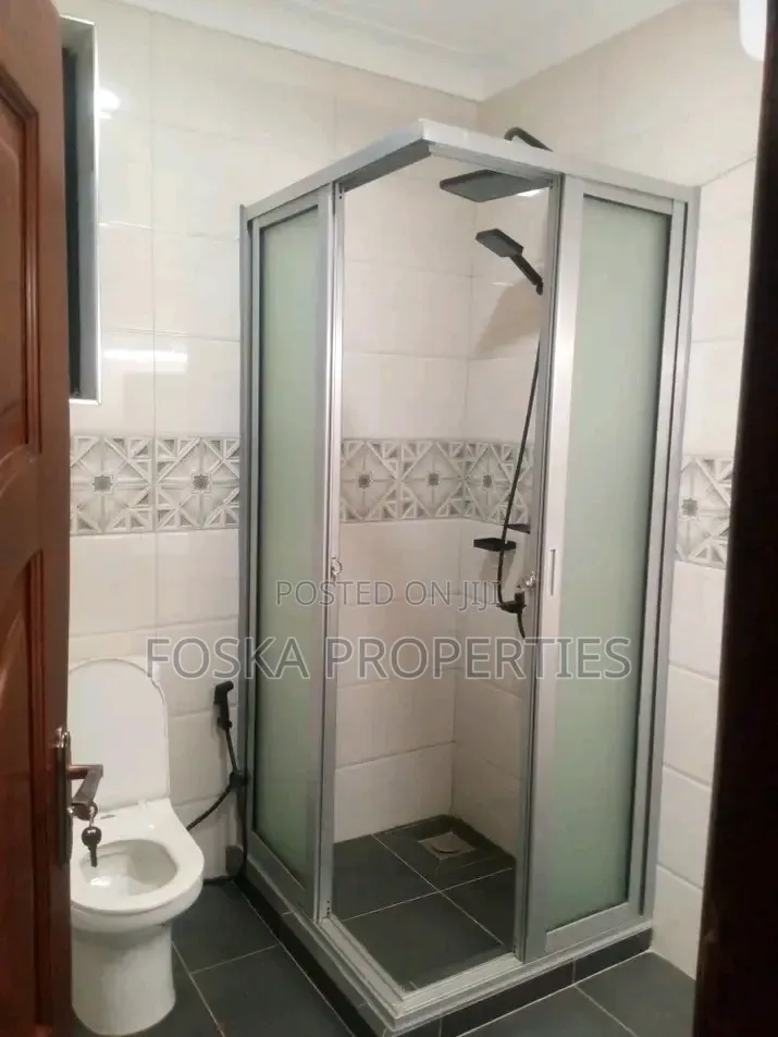 2bdrm Apartment in Muyenga Estate, Central Division for rent in Central Division