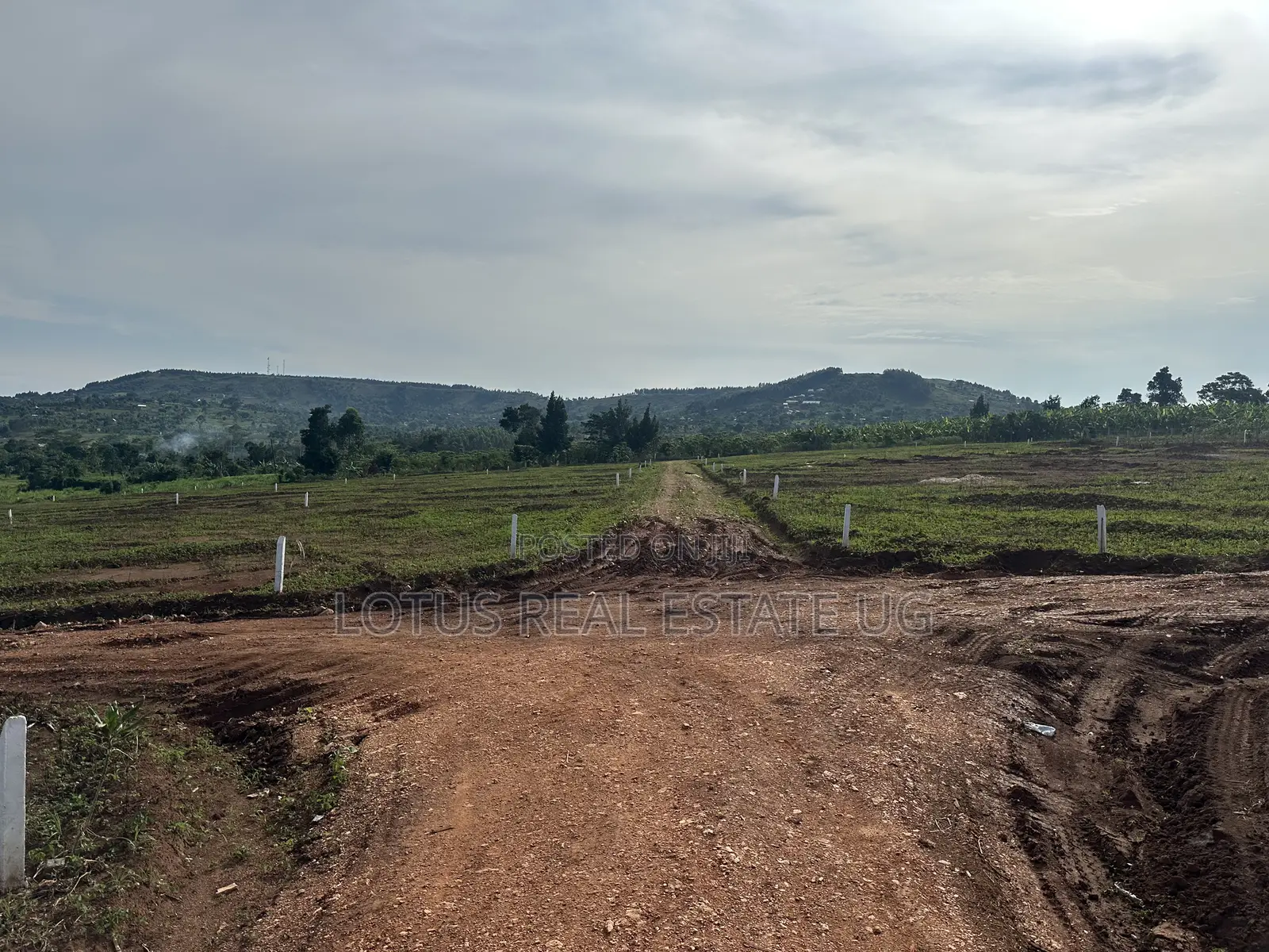 Land for Sale Masaka Road Kampiringisa in Central Division