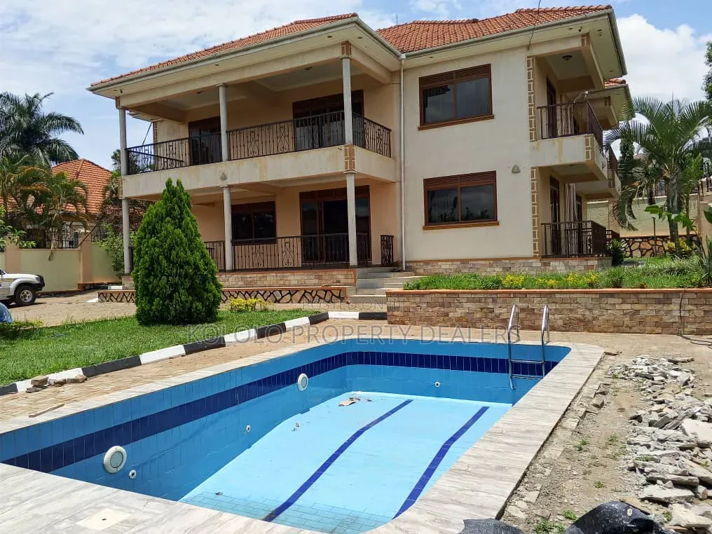 8bdrm Mansion in Bunga, Central Division for sale in Central Division