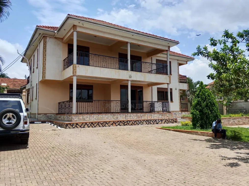 8bdrm Mansion in Bunga, Central Division for sale in Central Division