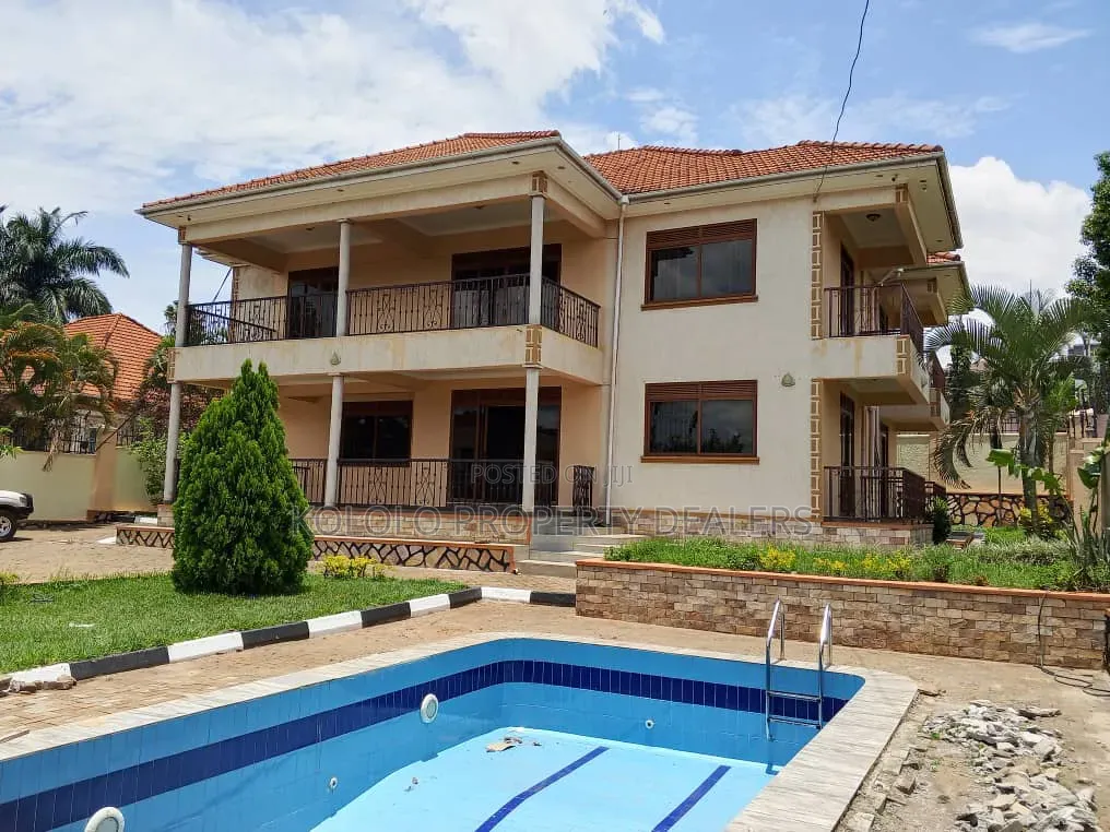 8bdrm Mansion in Bunga, Central Division for sale in Central Division