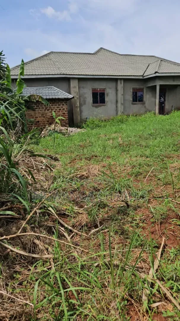 Plots Available on Sale at Matugga Sanga in Gombe
