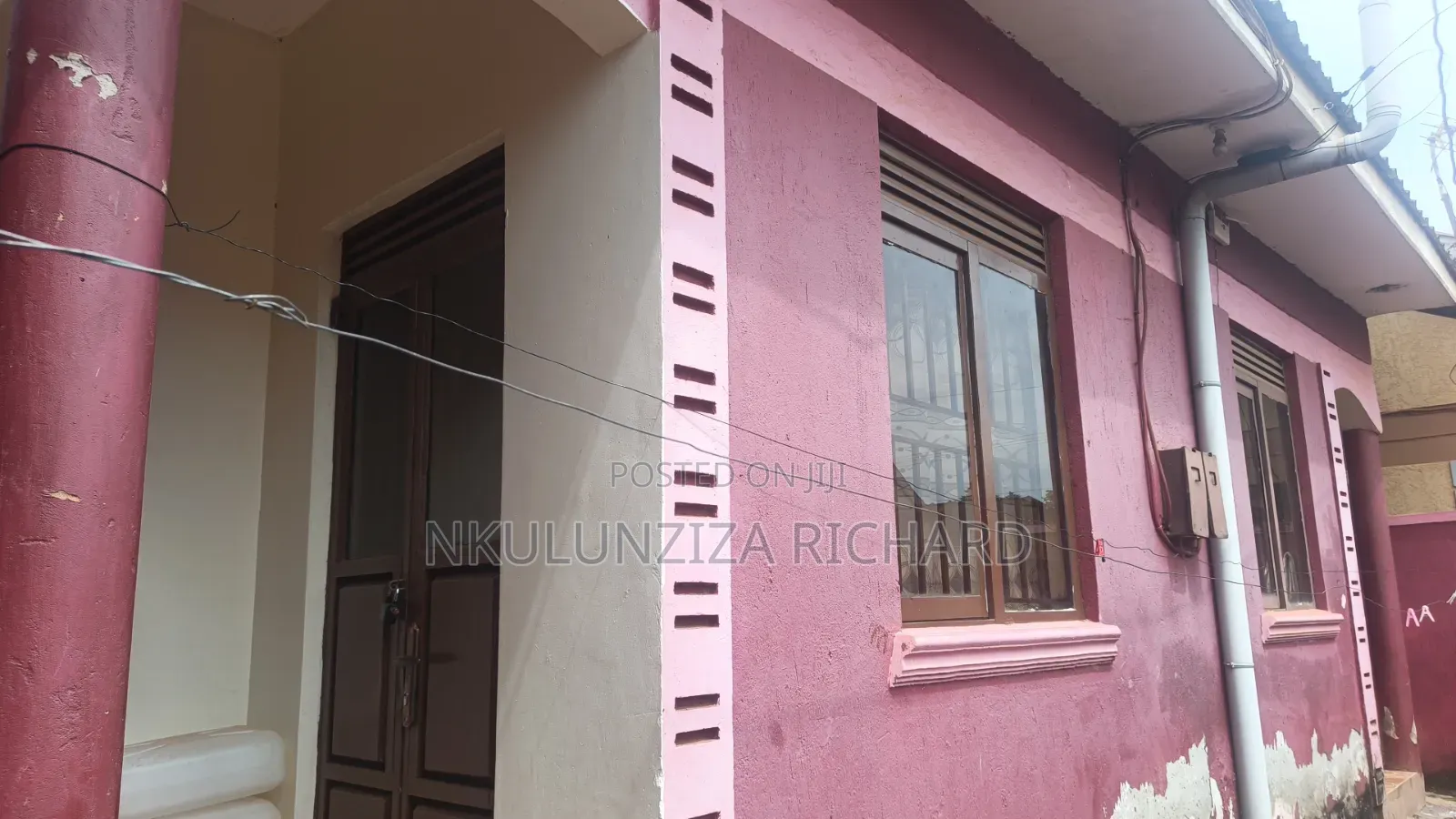 1bdrm Bungalow in Mbalwa Unbs Road, Kira for sale in Kira