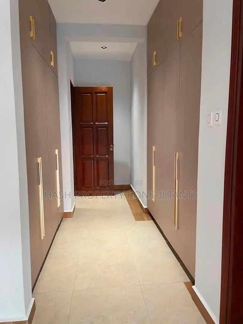 3bdrm Block of Flats in Bunga Kalungu, Central Division for sale in Central Division