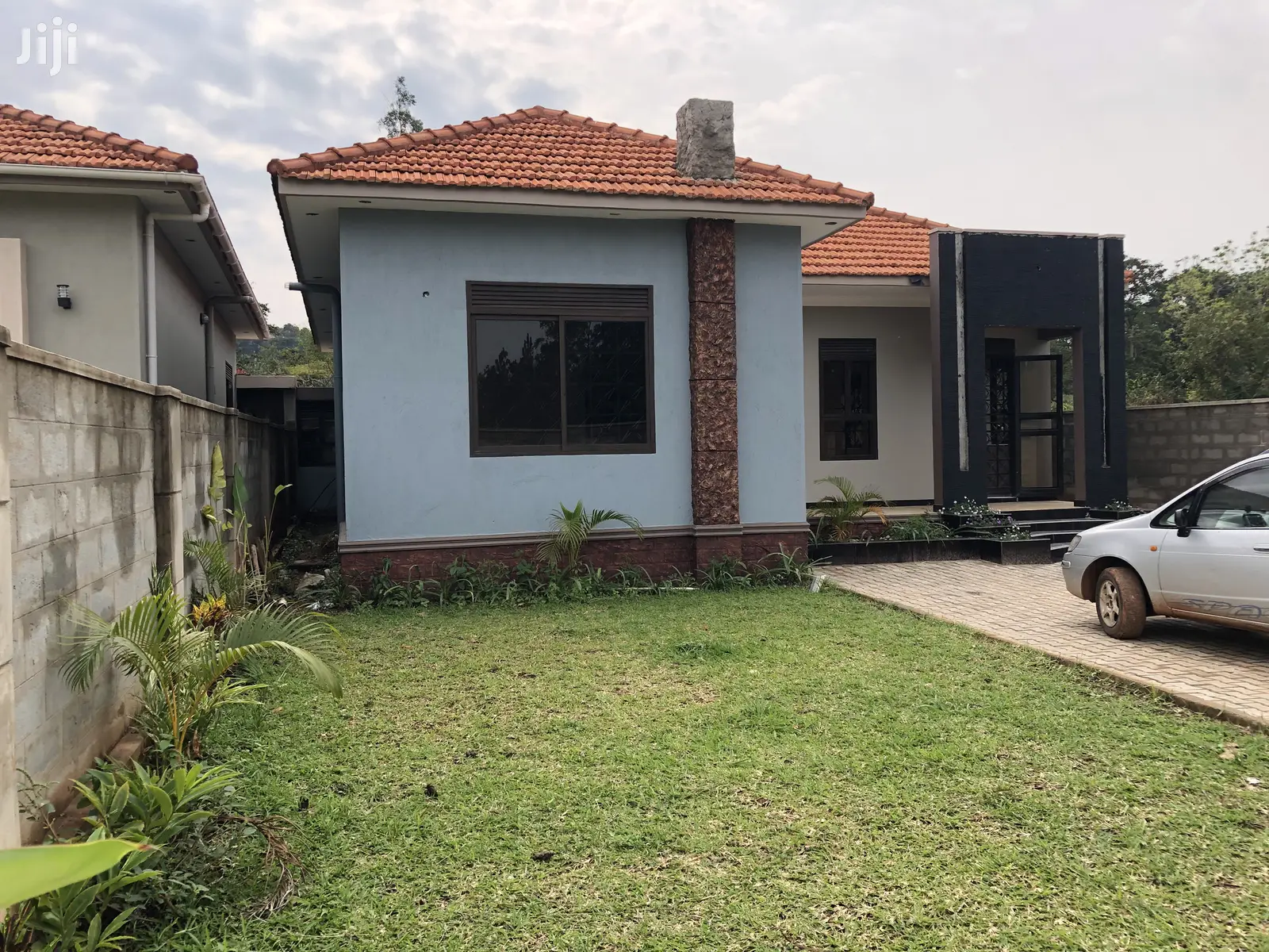 Kira Charming House on Sell in Kampala