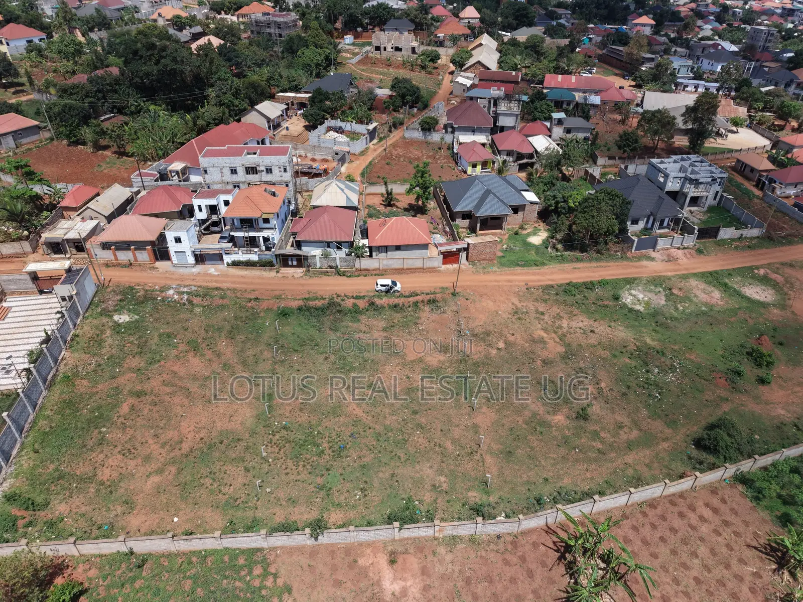 Plot for Sale in Busabala- Kigo 100x100ft in Central Division