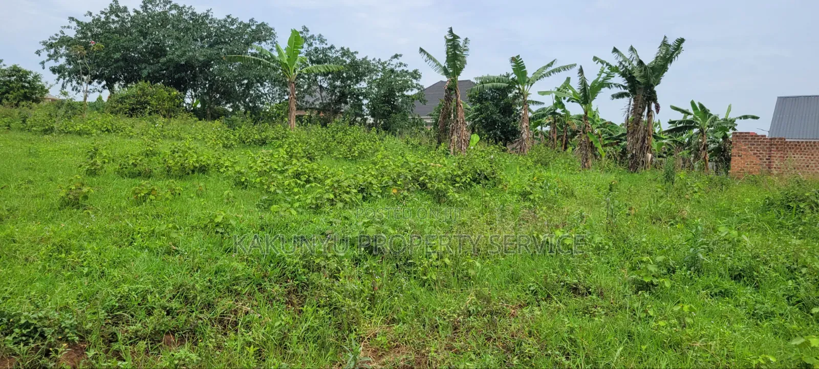 Kakiri Mwera Estate in Wakiso / Wakiso