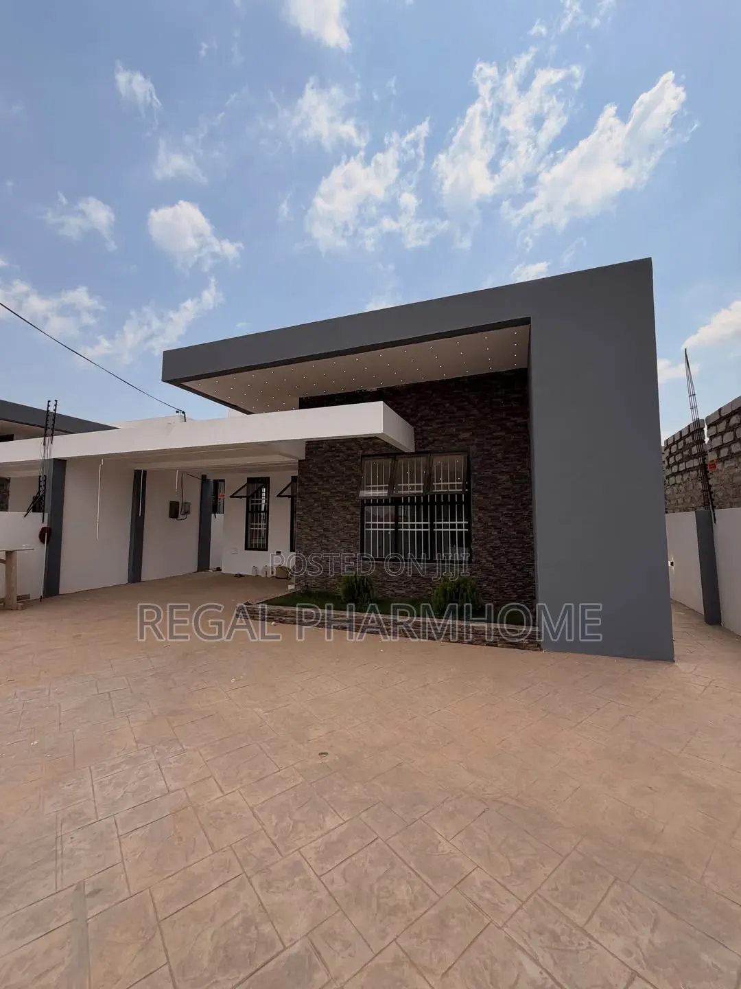 4bdrm Bungalow in Munyonyo Kigo, Central Division for rent in Central Division