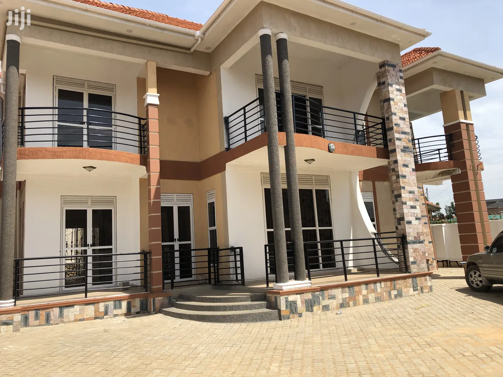 Mansion in Najjera on Sale in Kampala