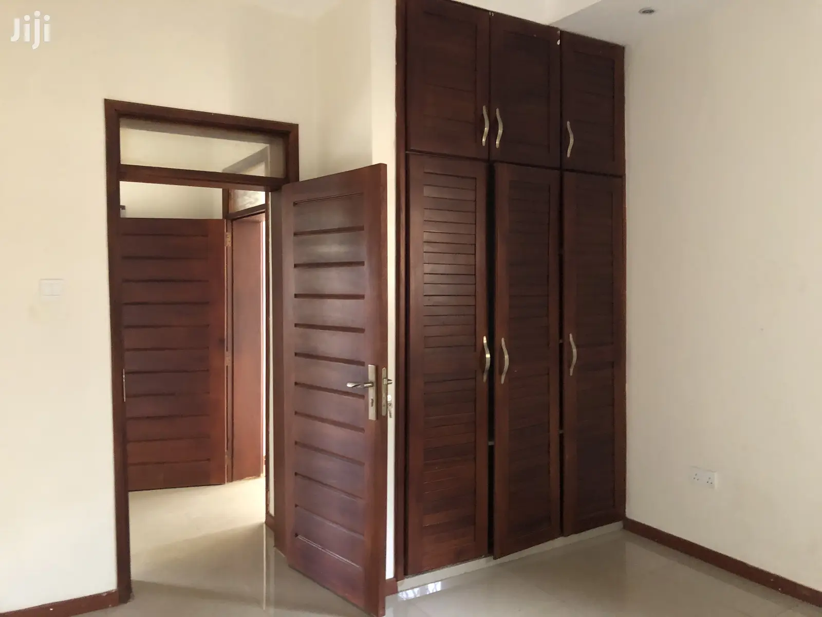 Nalya Complex Of Apartments On Sell in Kampala